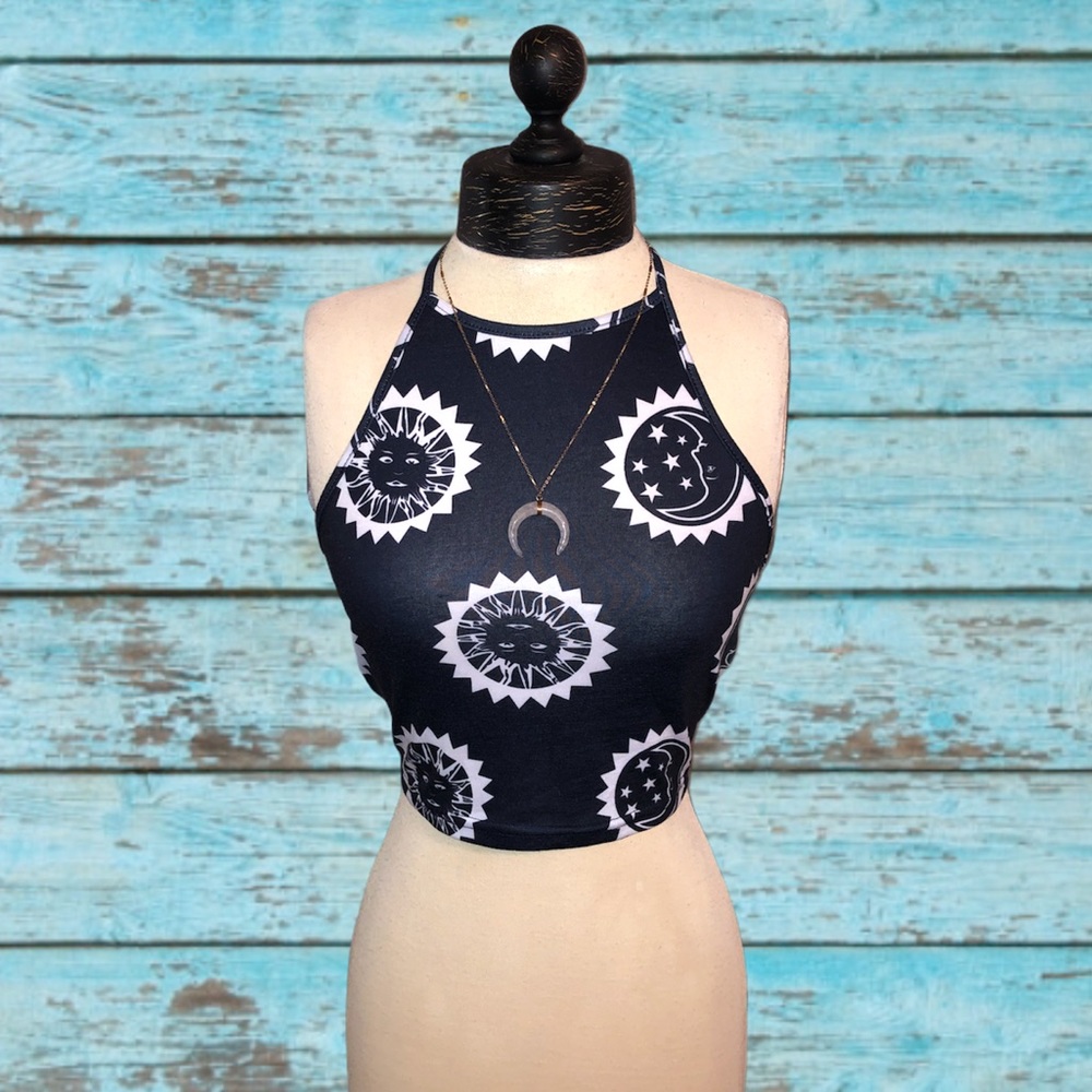 💜2/$12💜 Boho Celestial Print Halter Top